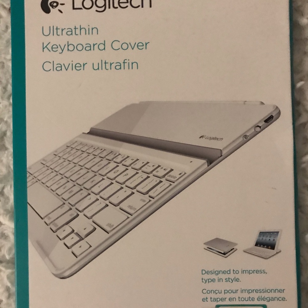 iPad UltraThin Key board Cover